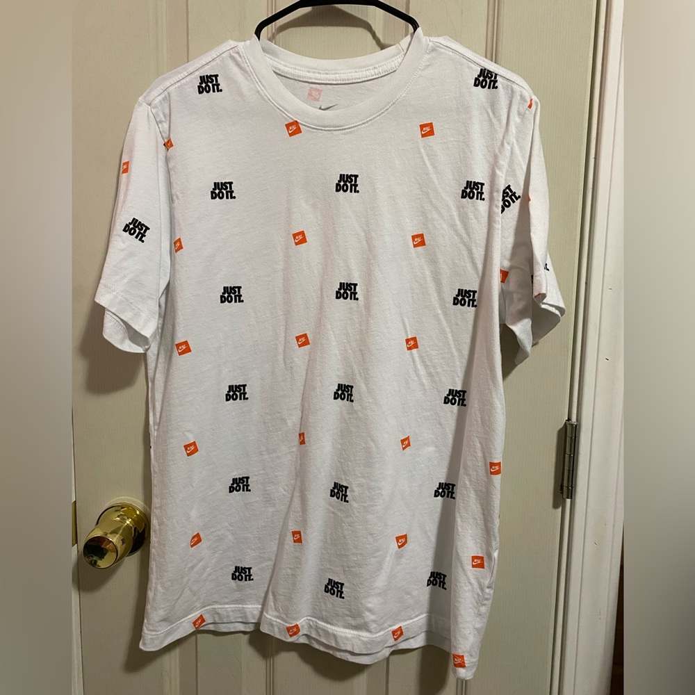 Nike T-shirt